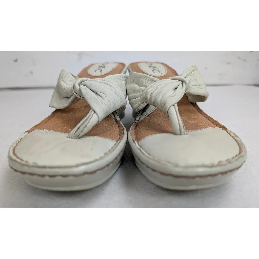 b.o.c. Born Concept Women 7 White Leather Knot Thong Wedge Sandals BC1111